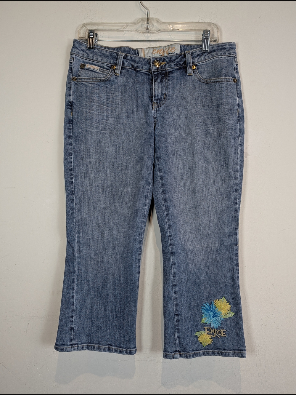 Enyce Blue Women’s Capris with Floral Embroidery, Size 7